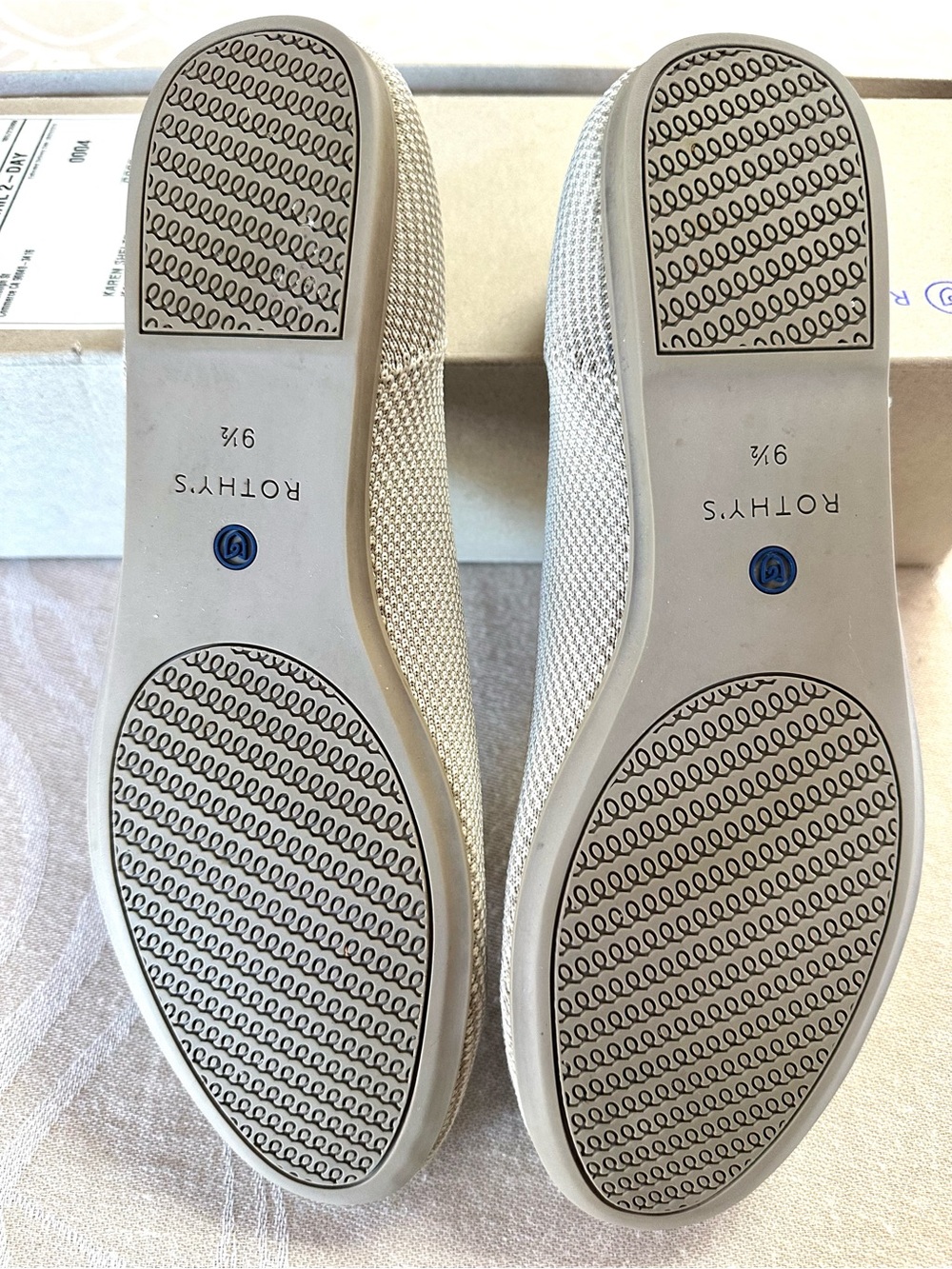 Rothy’s The Loafer Retired Salt Honeycomb Blue Trim Size 9.5 - Picture 3 of 5